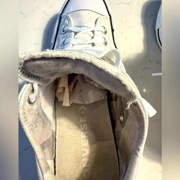 Converse Classic White Chuck Taylor All-Star Sneakers Women  size 7 - Picture 10 of 13